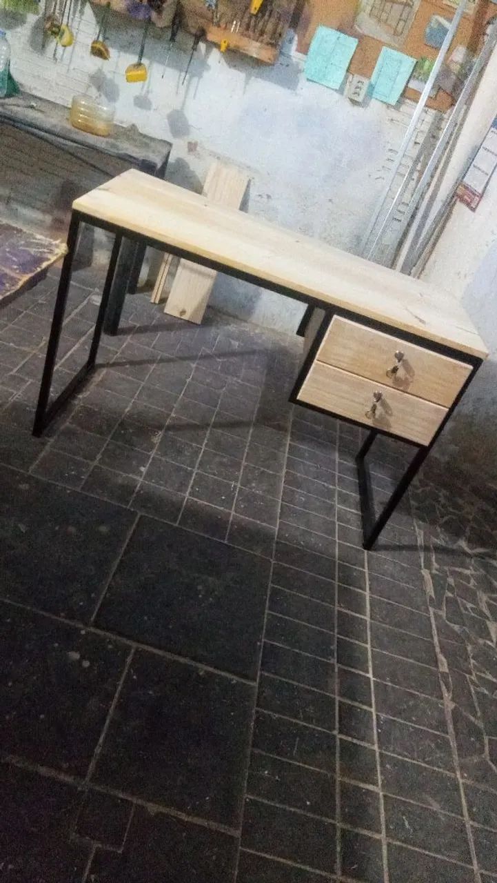 Mesa escrivania