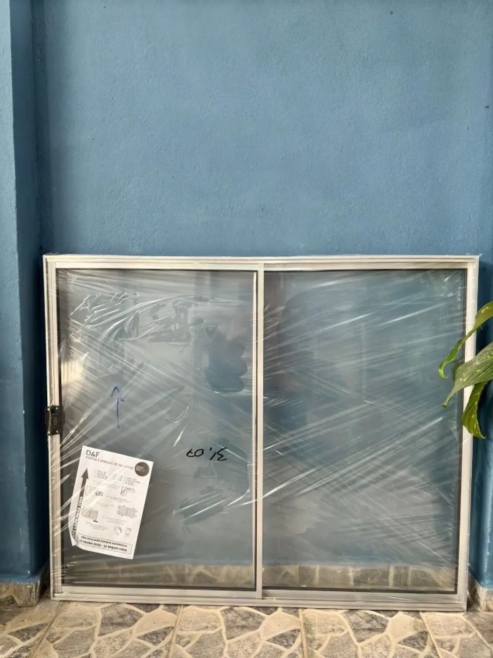 Vitro de Vidro com 4 Folhas - Foto 3