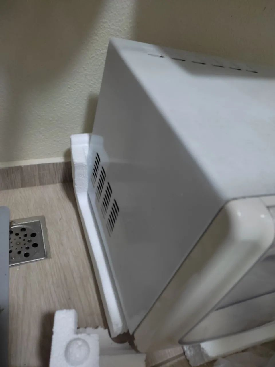 Vendo Microondas Eletrolux Usado - Foto 4