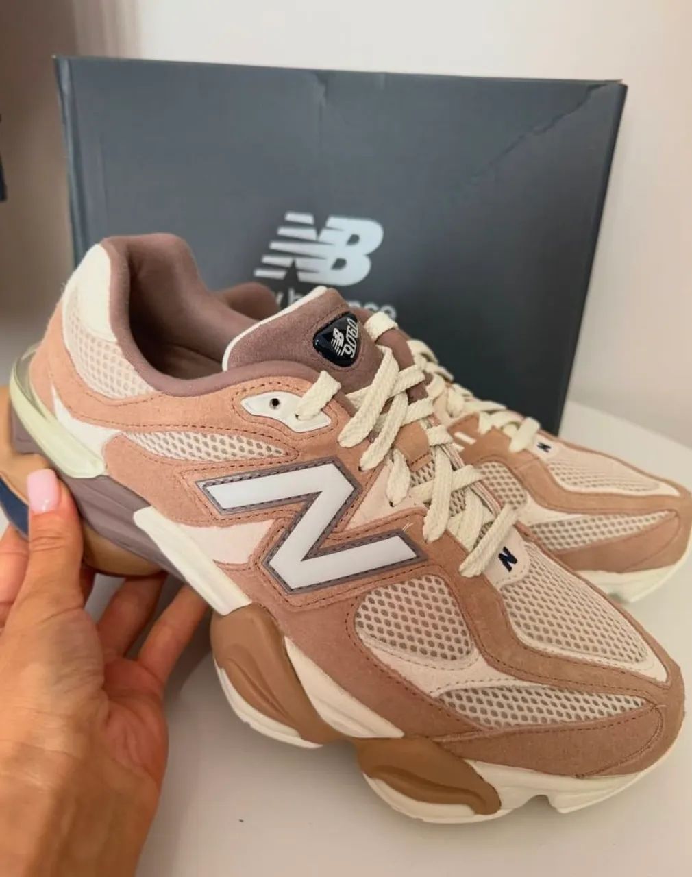 New Balance 9060 