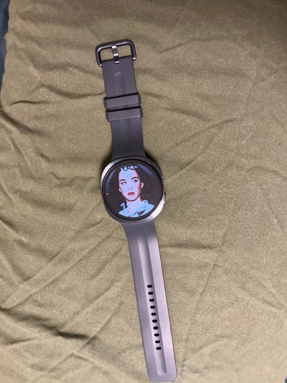 Combo - Galaxy Z Fold 8 512GB + Galaxy Watch 9 44mm - Foto 3