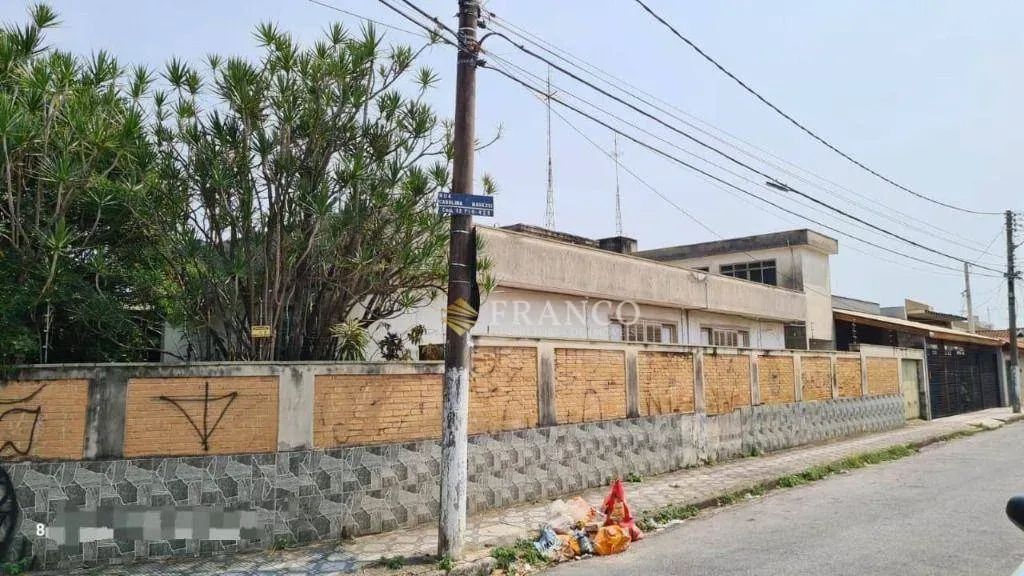 Terreno com construção à venda, 277,80m² - Centro - Taubaté/SP