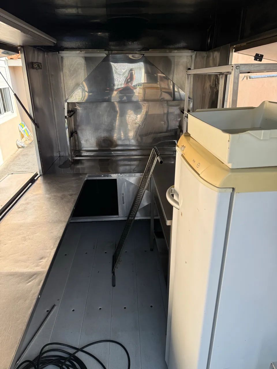 Foodtruck com churrasqueira  - Foto 4