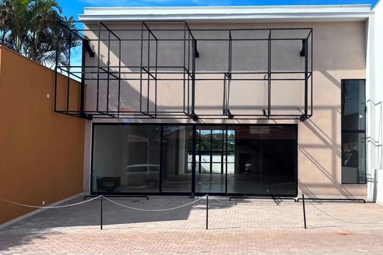 Alugue: Ponto Comercial na Rua General Telles!