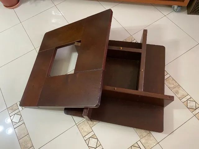 Mesa de Centro Embuia Maciça 79cm - Clássica - Excelente Estado - Foto 2