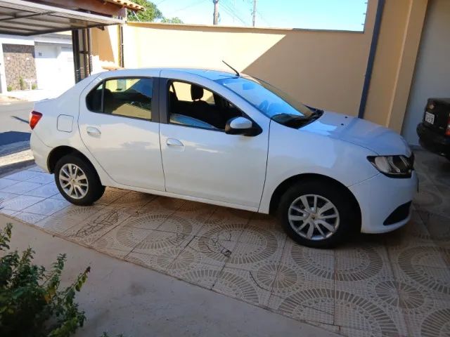 Renault Logan Expression Hi-flex 1.6 8V 4P 2015