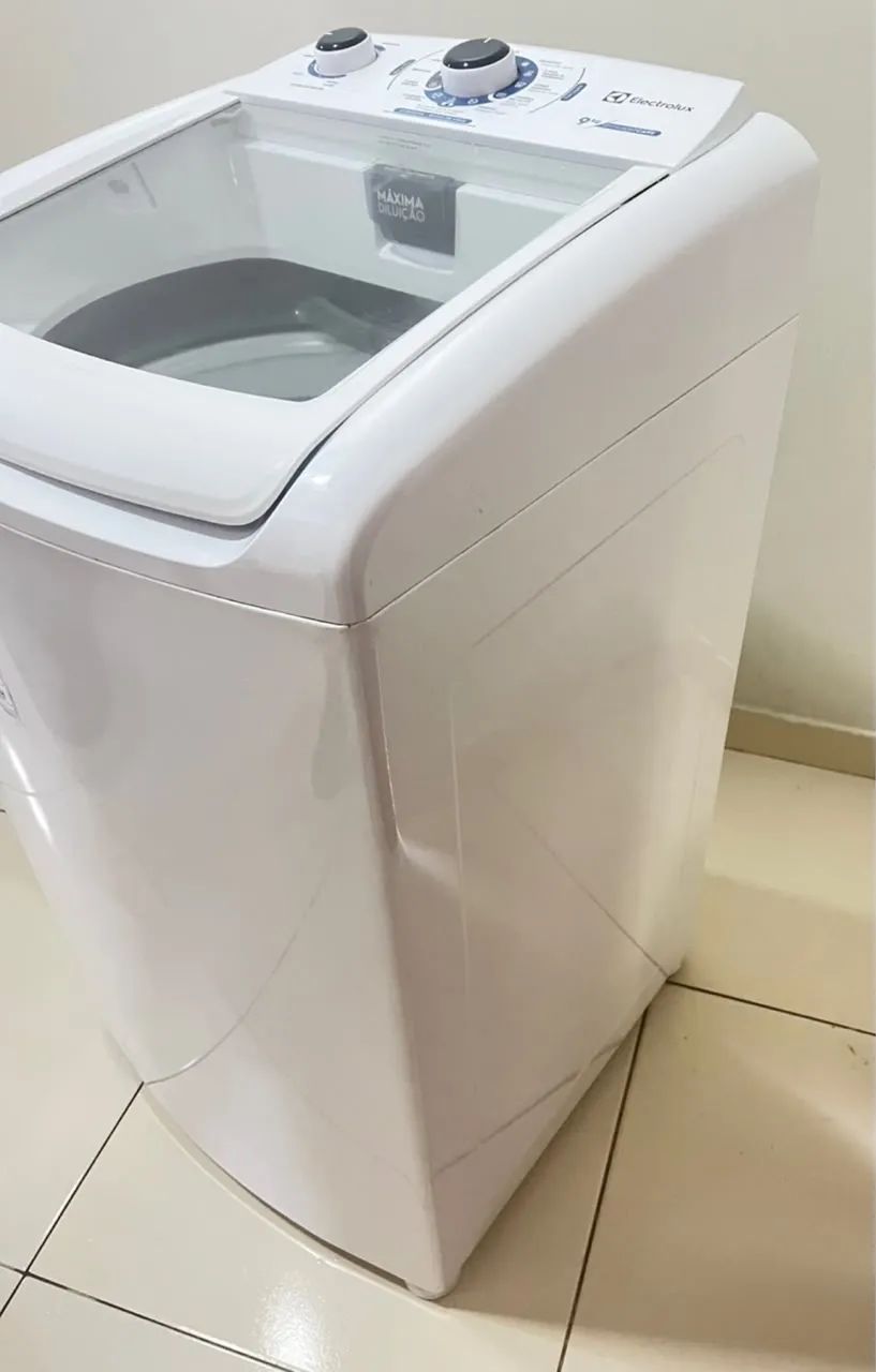 Máquina De Lavar Eletrolux 9kg( semi nova) - Foto 3