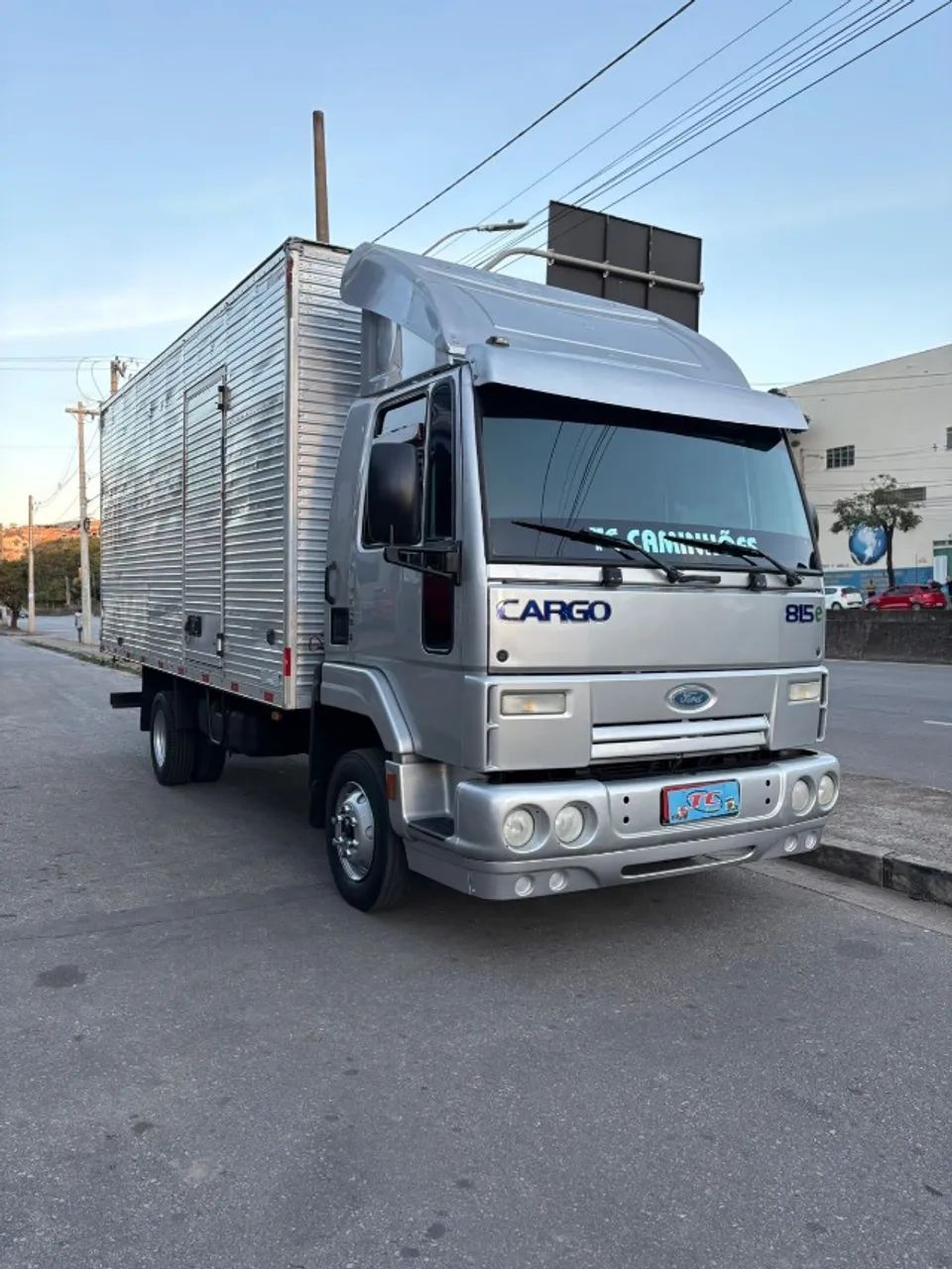 FORD CARGO 815 E BAÚ | 2009/2009