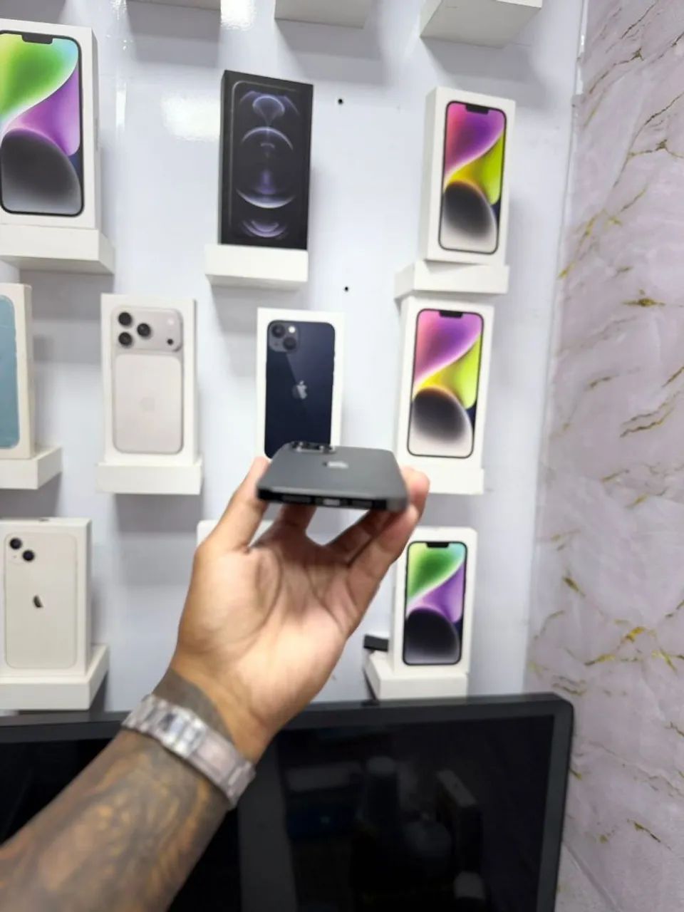IPHONE 12 PRO MAX 128GB<br>R$ 2.199,00 - Foto 3