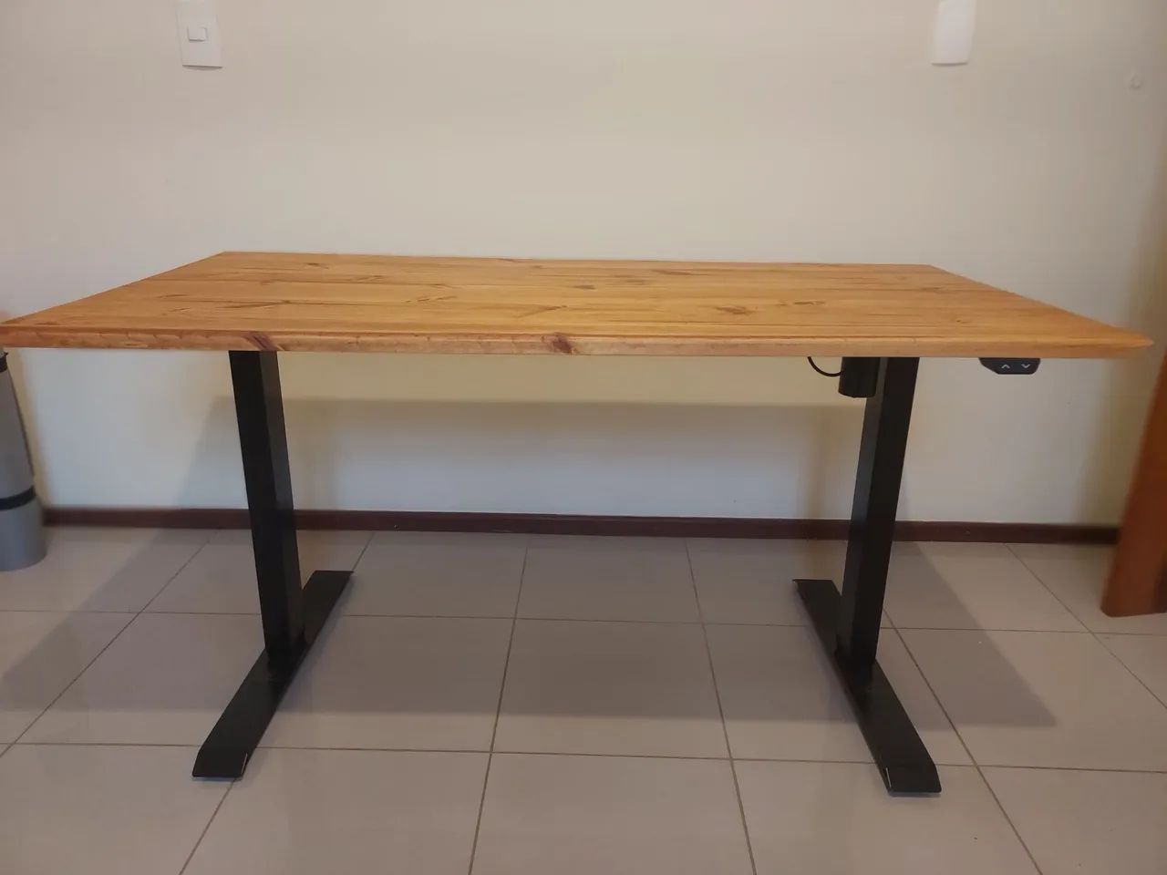 Escrivaninha Madeira Ajustável Elétrica 