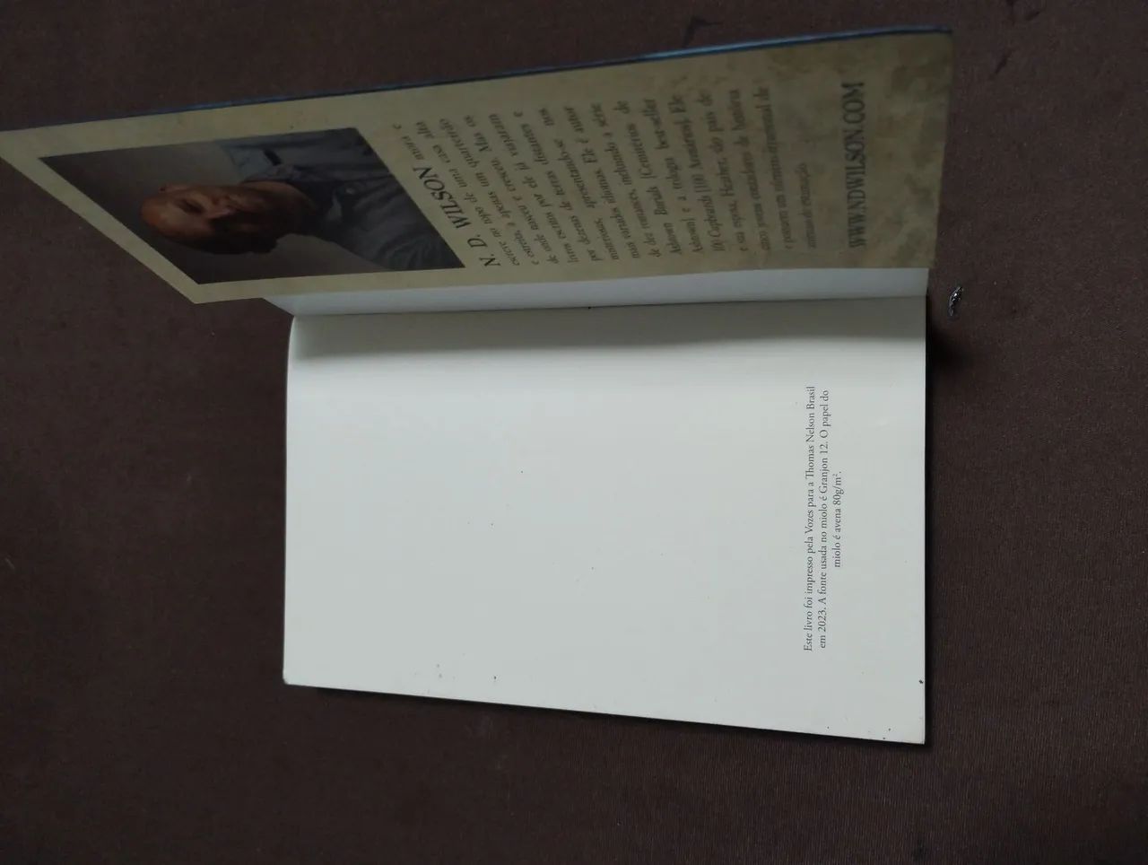 Livro: Foragidos do tempo - Foto 3