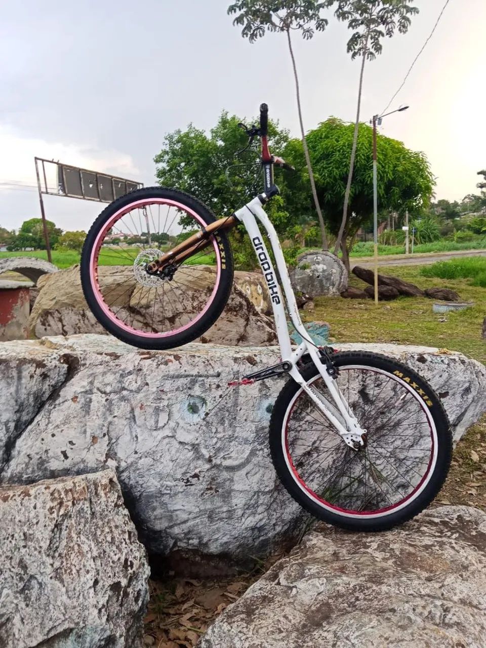 Bike trial marca Drop aro 26 - Foto 3