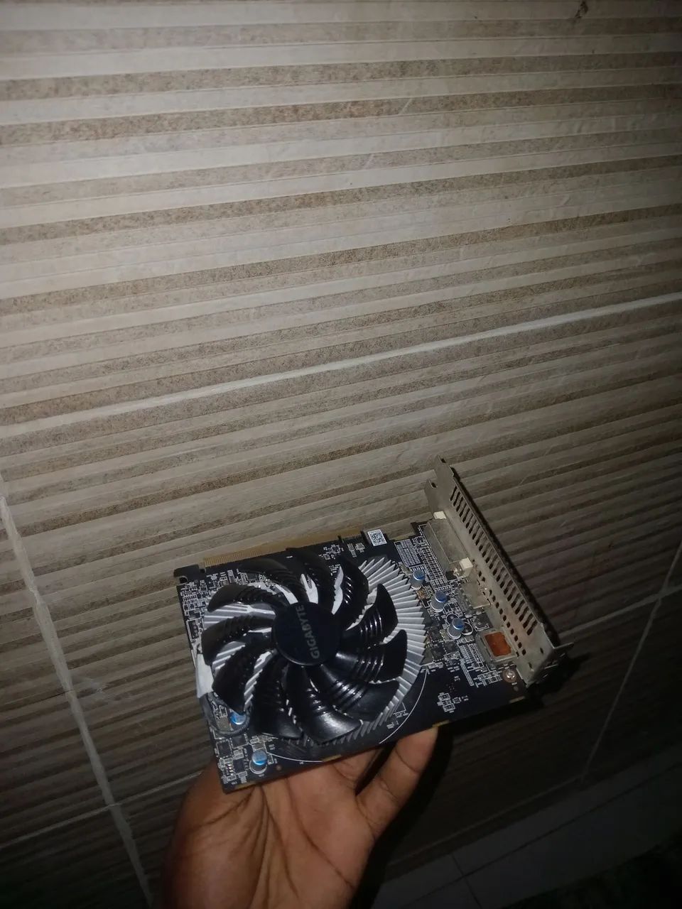 Ryzen 5 1600AF, RX550 2GB - Foto 3