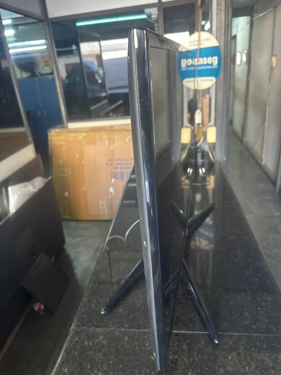 SmRt tv 40 polegadas com uma linha na tela - Foto 4