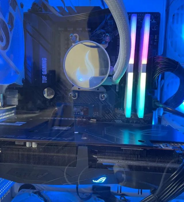 Placa de vídeo AMD Radeon RX 5500 XT - Foto 3