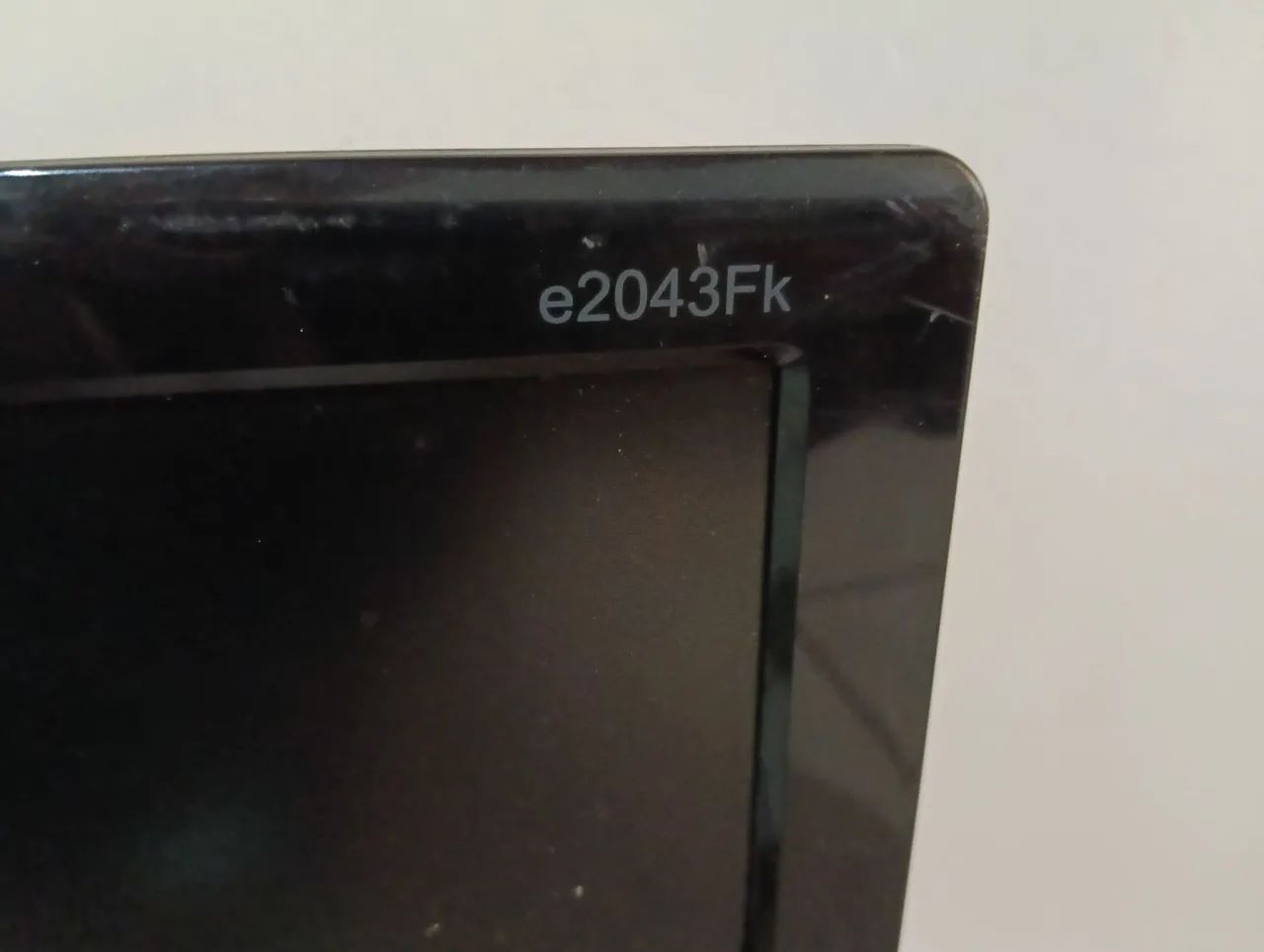 Monitor AOC T.ro.co - Foto 4