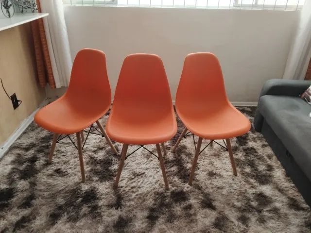 Conjunto 4 cadeiras Eames Laranja
