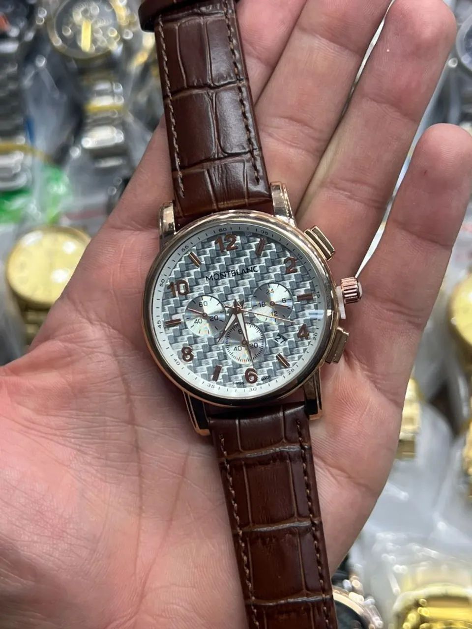 Relógio de pulso semi automático, pulseira em couro, várias cores disponíveis 
