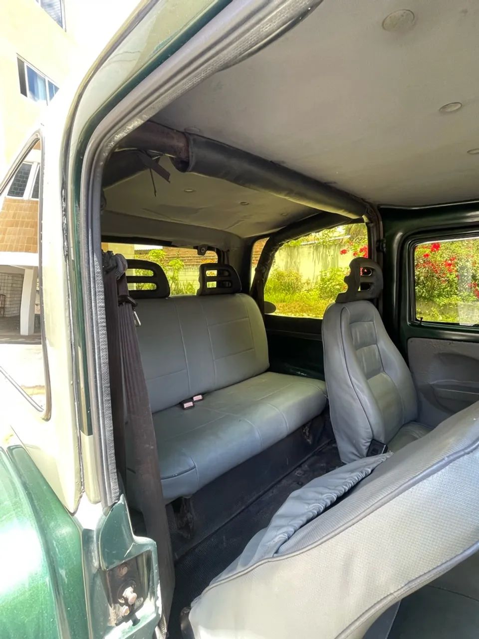 Troller RF Esport T-4 4X4 2.0 Cap. Rígida 2000 - Foto 3
