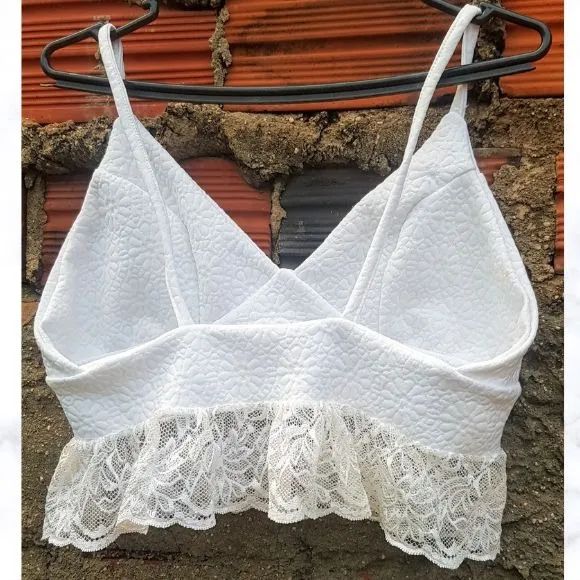 Top Cropped em malha - Foto 2