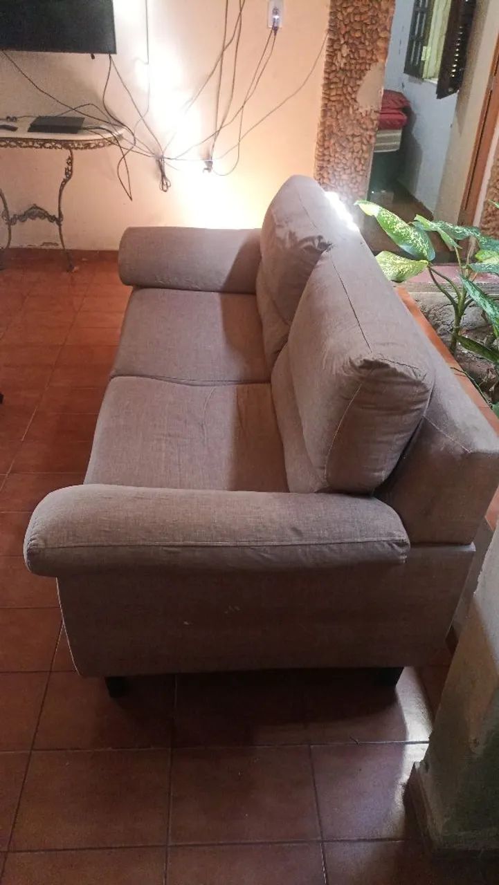 Vendo Sofar 2 lugares bem espaçoso!!! - Foto 2