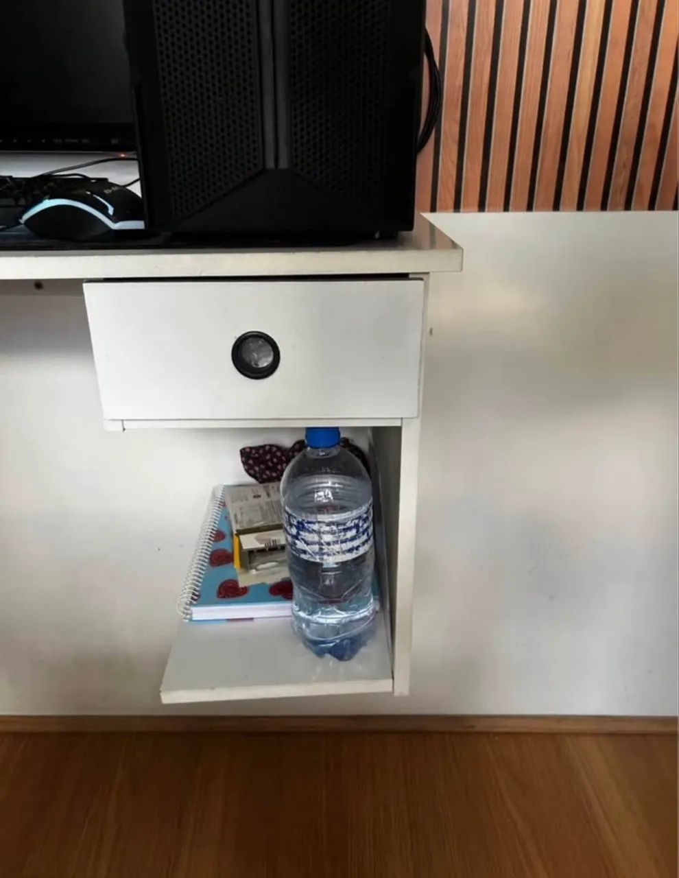 Vendo escrivaninha  - Foto 2