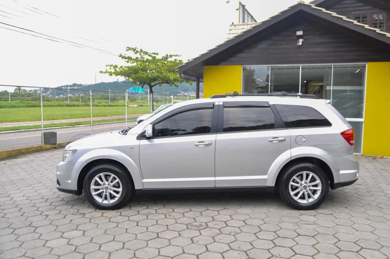 Fiat Freemont 2.4 16V 5P Aut. 2014 - Foto 4