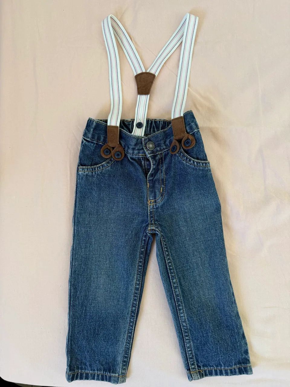 Calça com suspensório removível Carters 