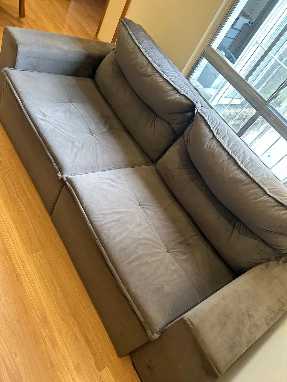 Sofá retrátil + mesa com 4 cadeiras - Foto 2