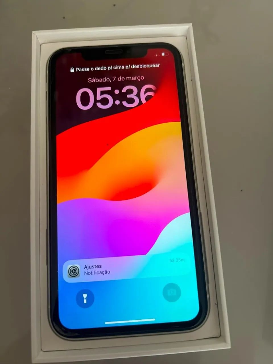 -iPhone X impecável, na caixa original
