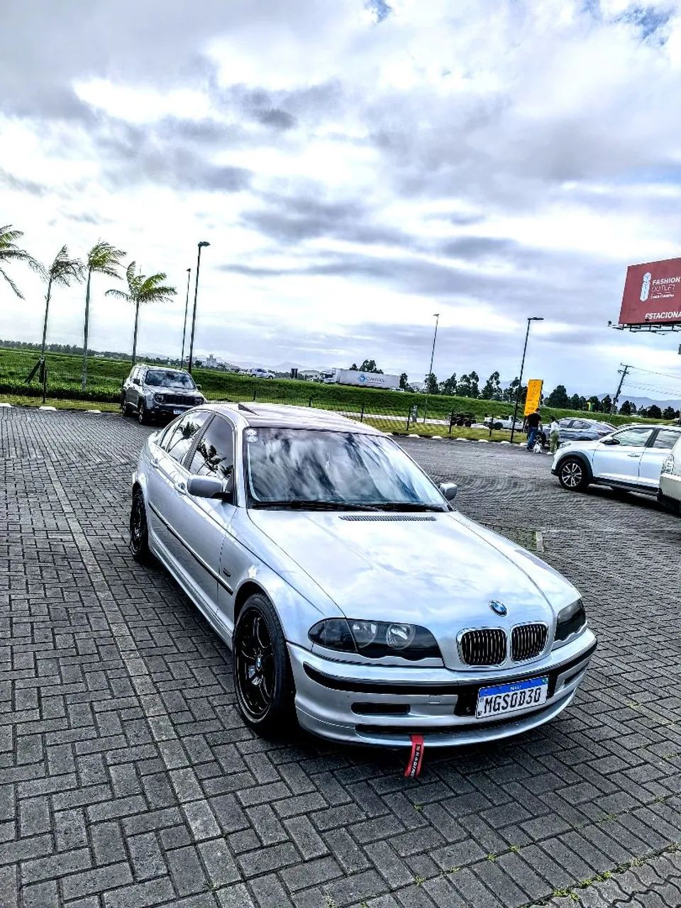 BMW 323I 2.5 24V 2000