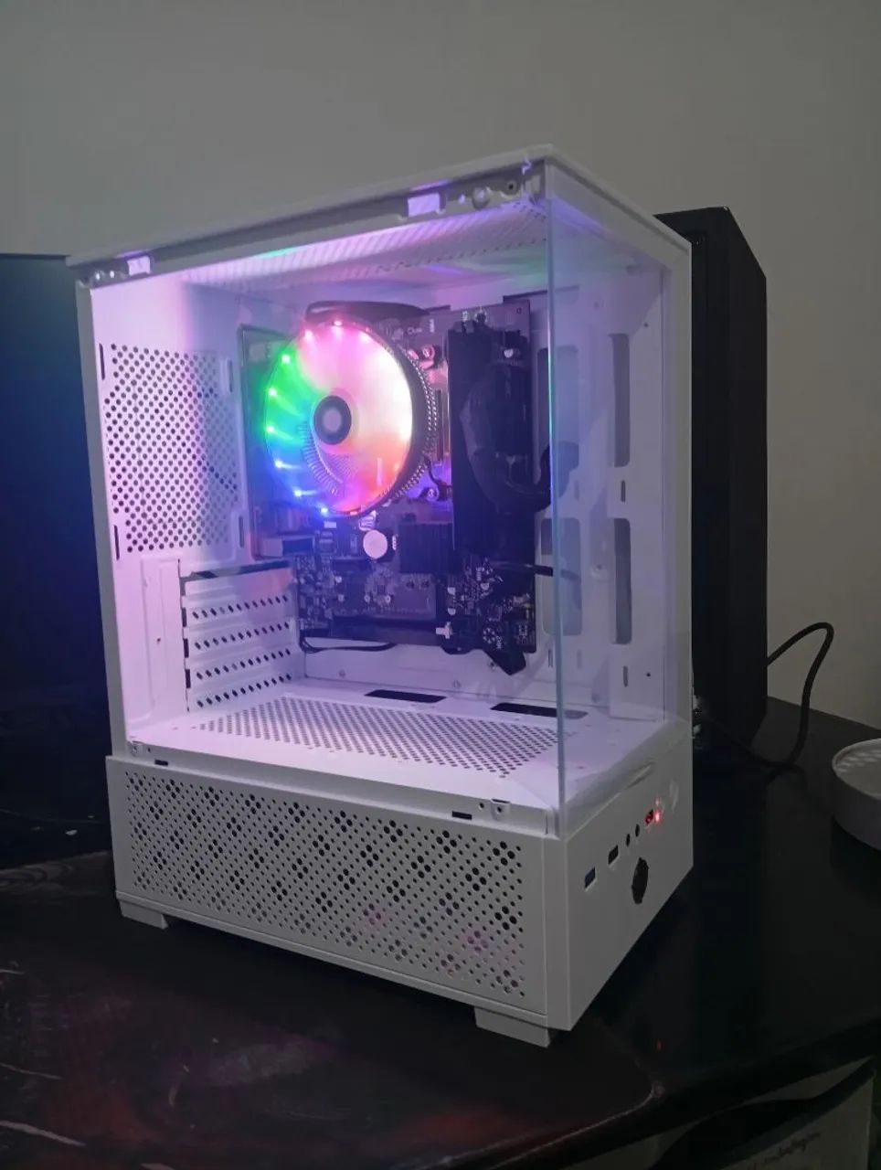 Pc xeon bom para estudar e jogos leves