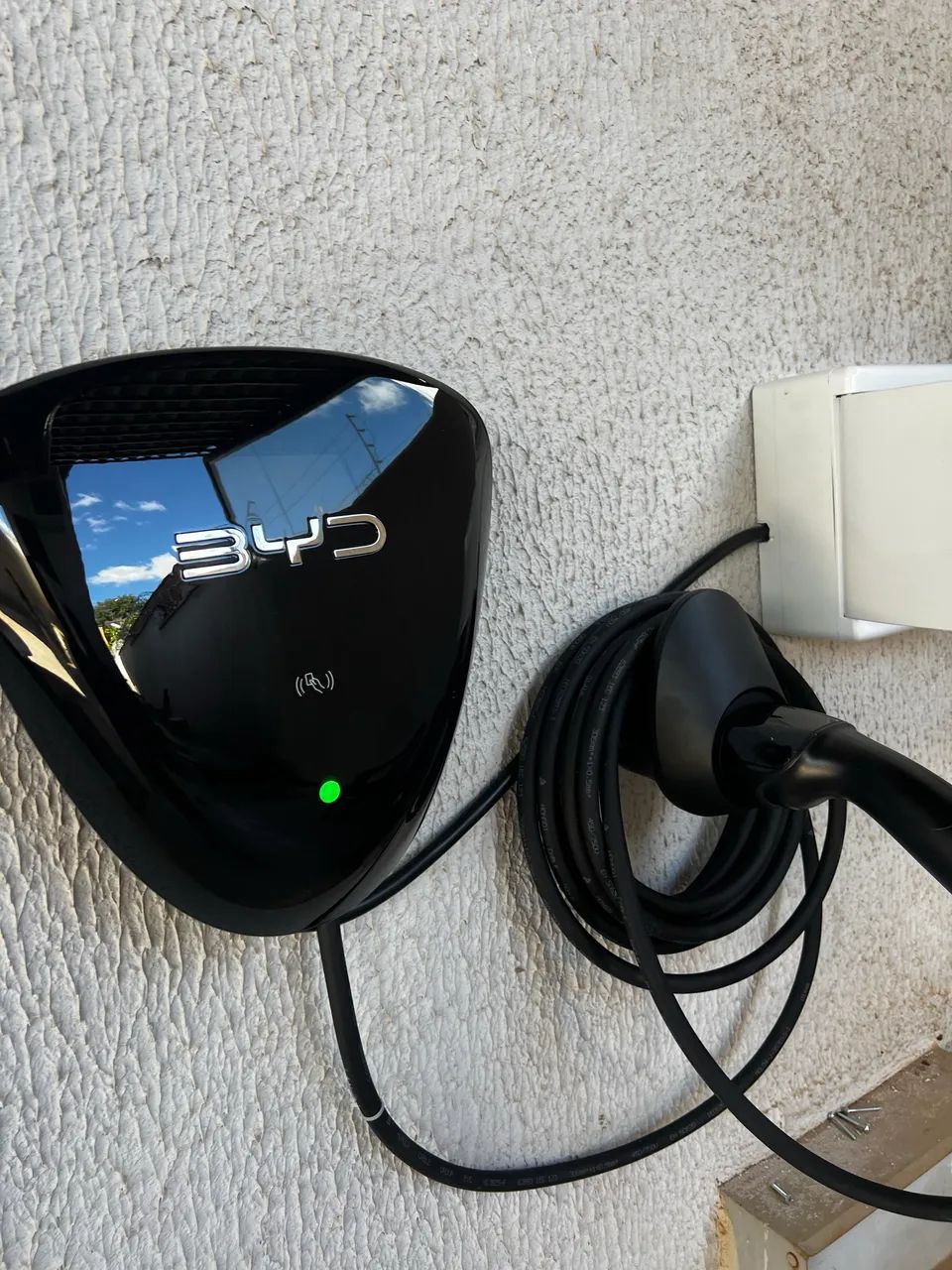 Empresa especializada em serviços elétricos 