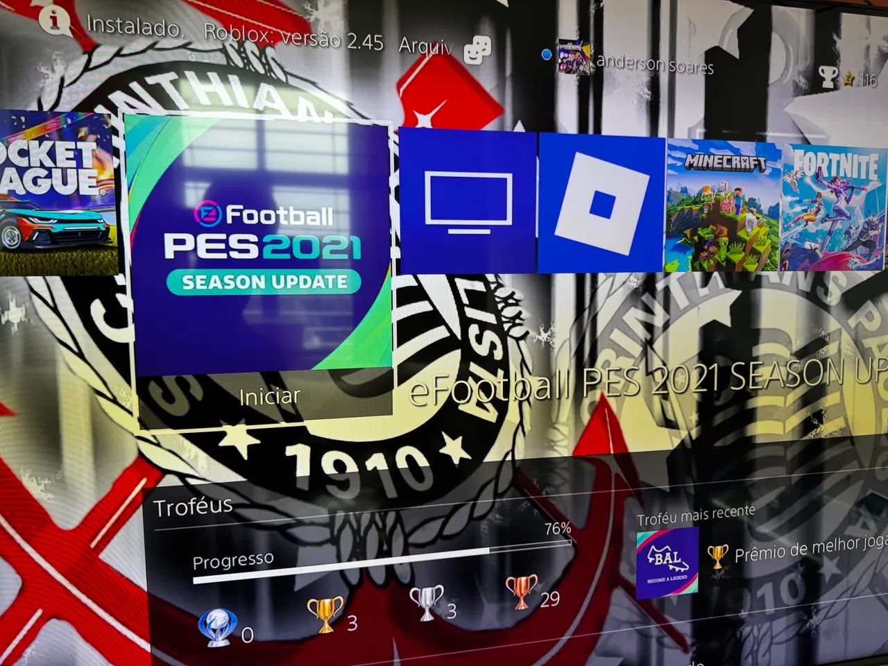 Vendo PlayStation 4 em perfeito estado