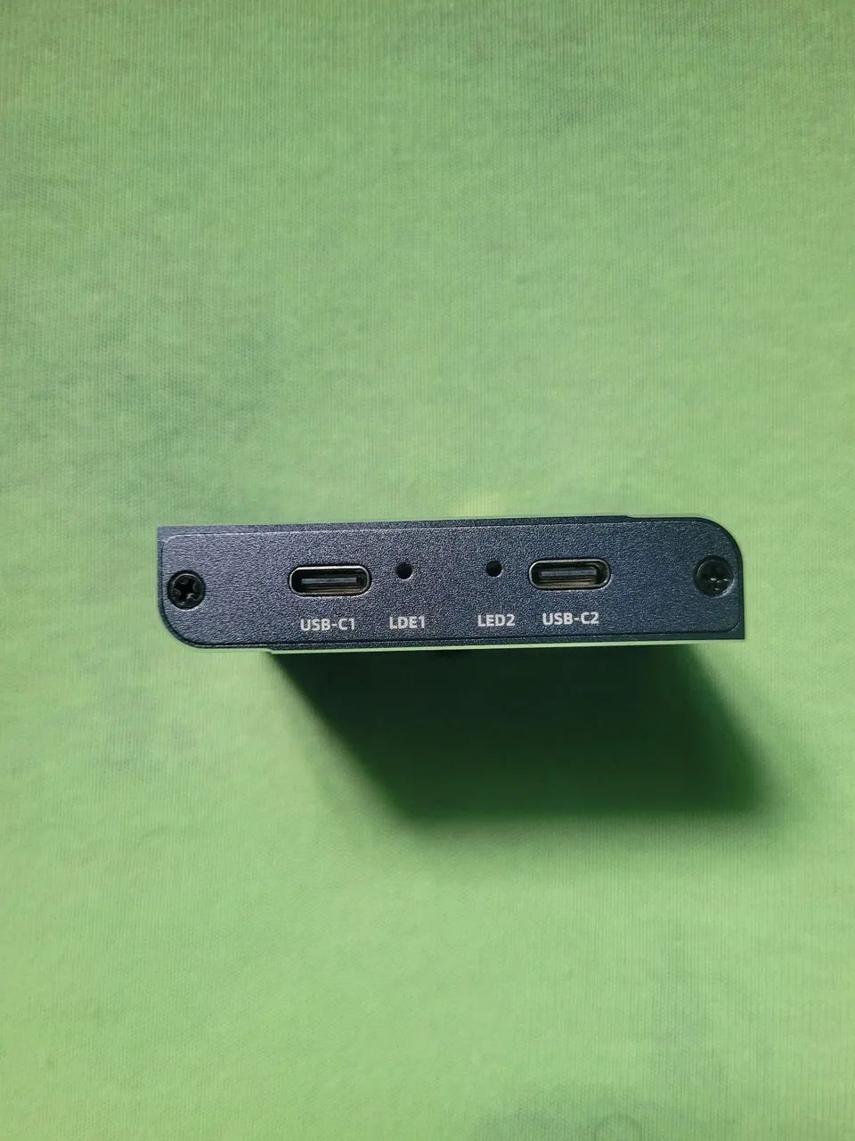 Switch/Splitter Divisor USB-C Bidirecional 8K para 2 Computadores - Foto 3