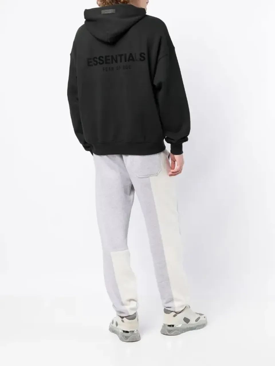 MOLETOM ESSENTIALS PRETO