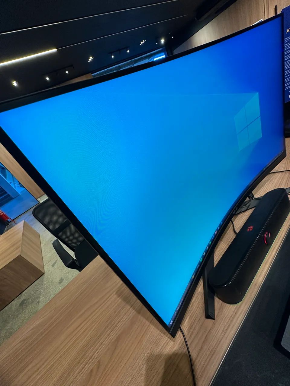 Monitor Asus Tuf 31.5 Polegadas Curvo  - Foto 4