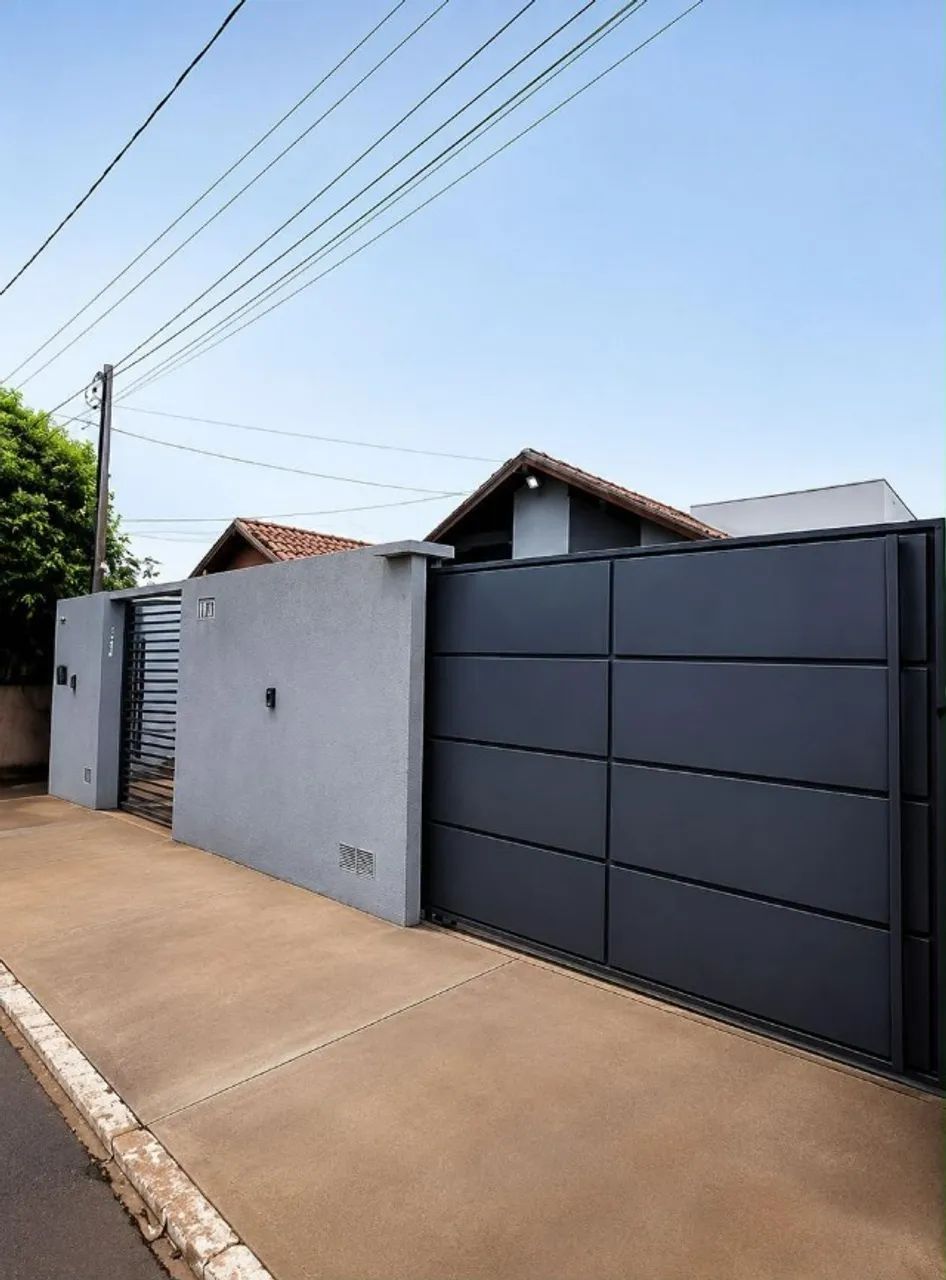 Casa com 1 Suíte e 2 Quartos em Condomínio