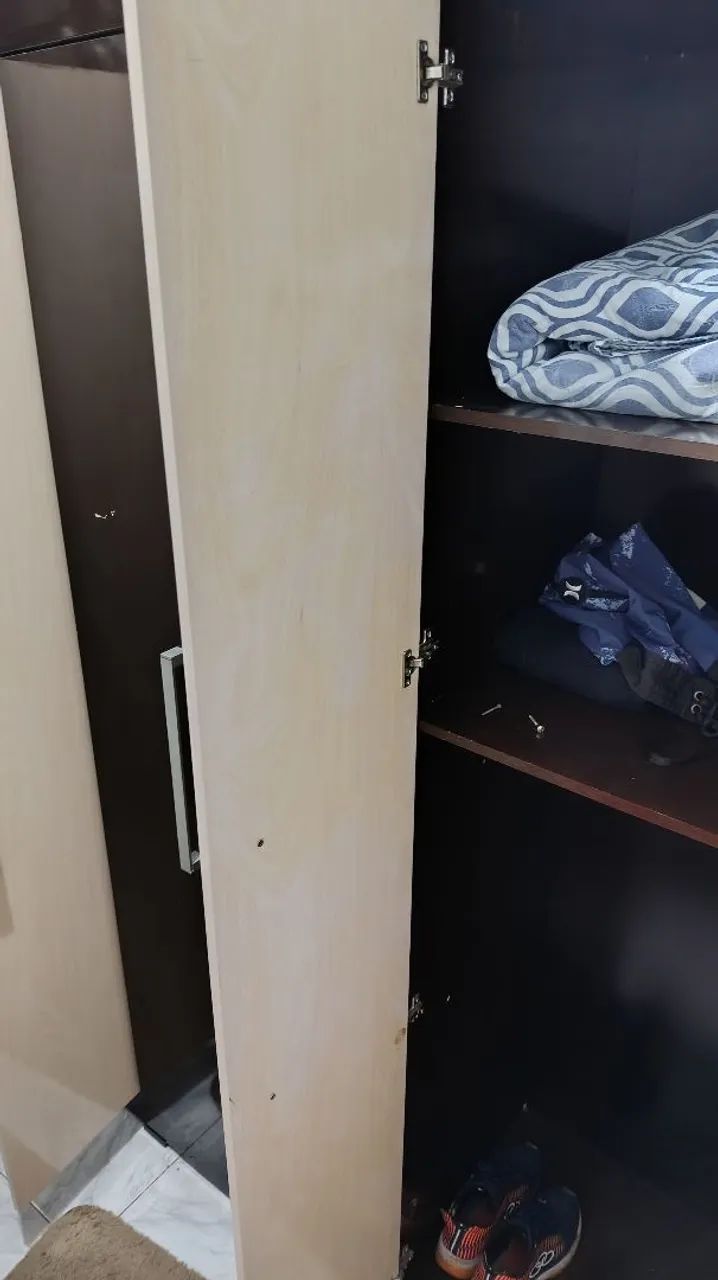 Vende-se guarda roupa 