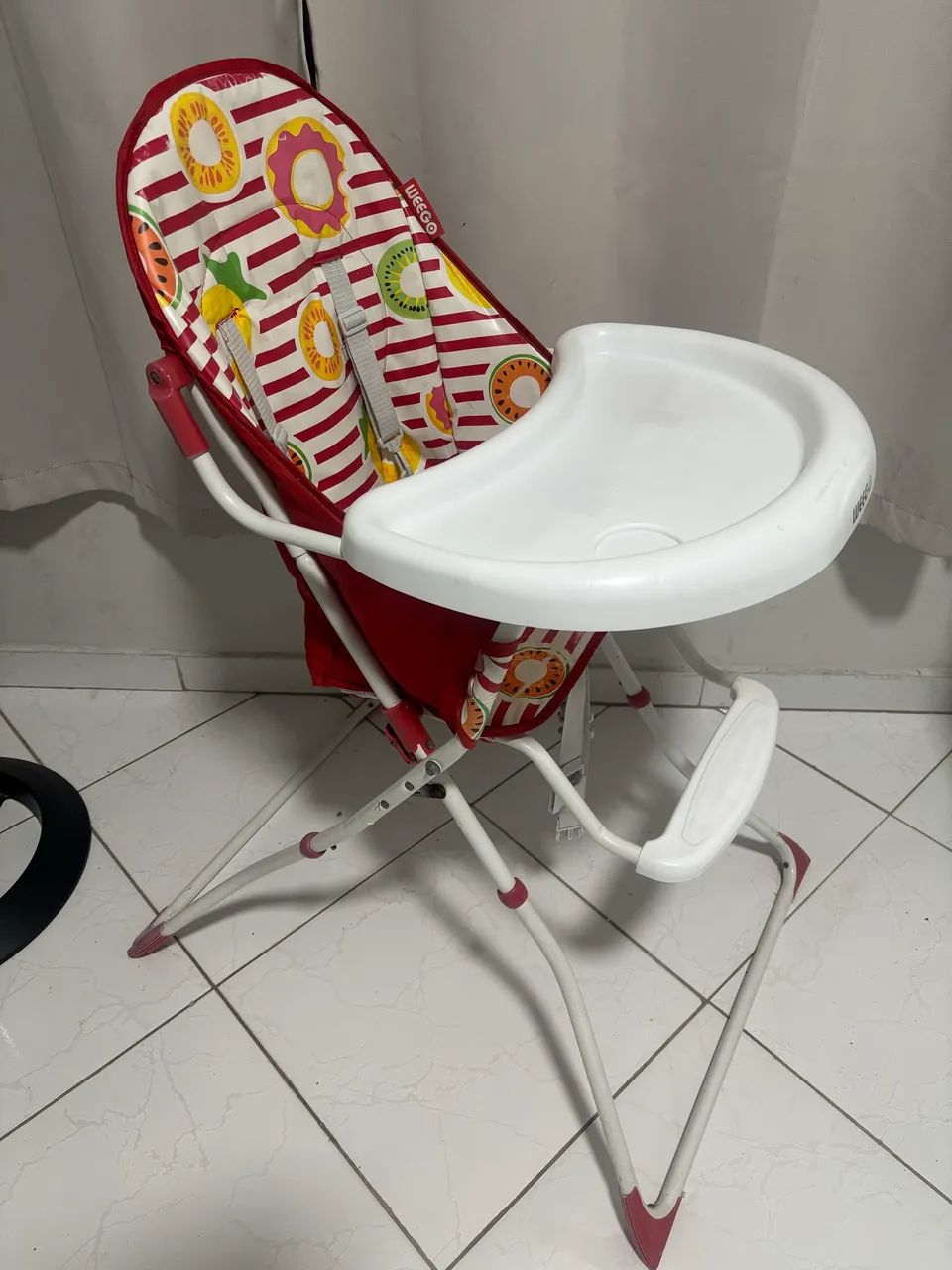 Cadeira alta de alimentação para bebê  - Foto 2
