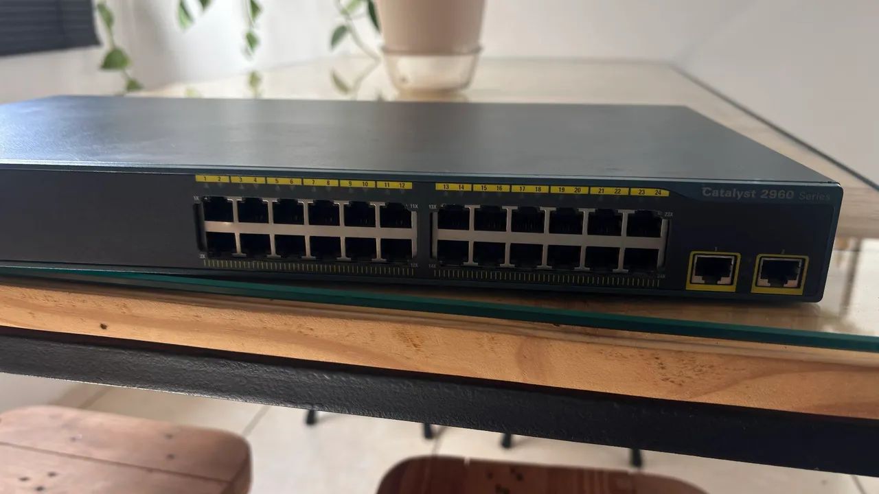 Swicth Cisco Catalyst 2960 Séries - Foto 2