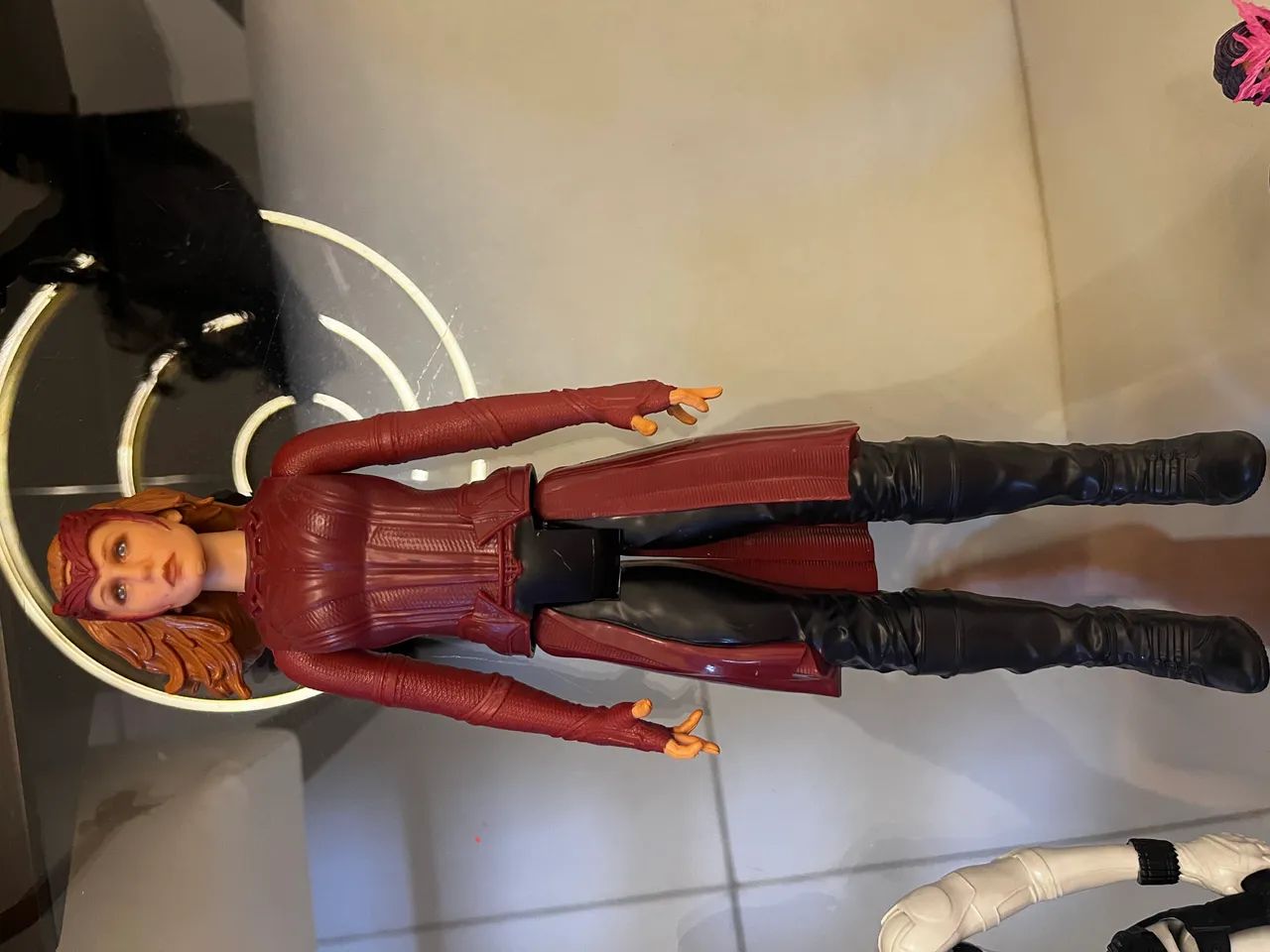 Wanda feiticeira escarlate Marvel 30 cm  - Foto 3