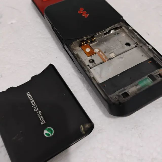 Antigo Celular Sony Ericsson para Retirada de peças. - Foto 2