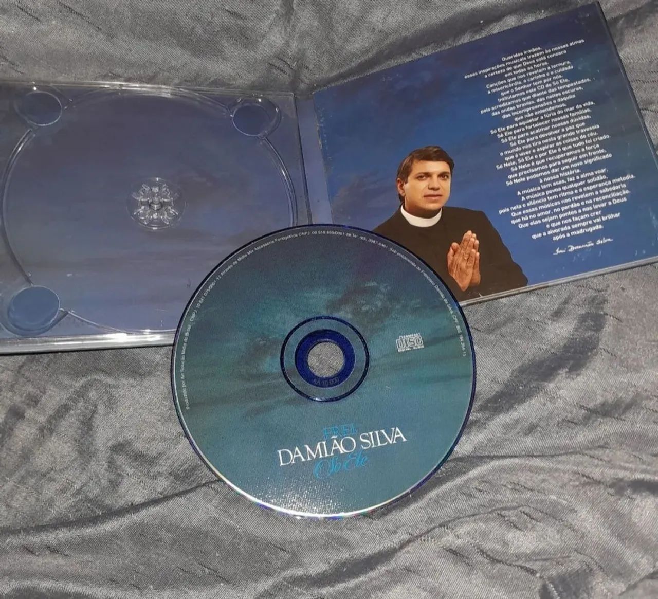 Kit Cd e dvd Roberto carlos - Duetos + frei damiao silva - Foto 4