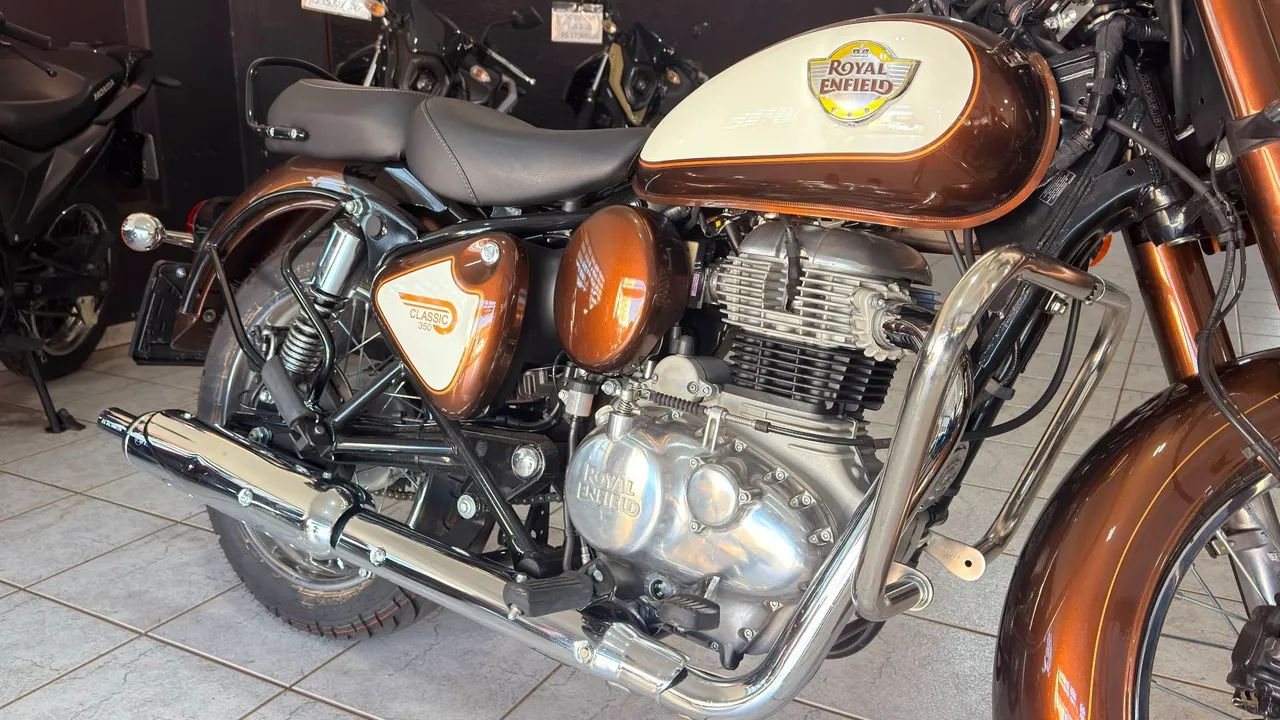 CLASSIC 350 - Foto 5