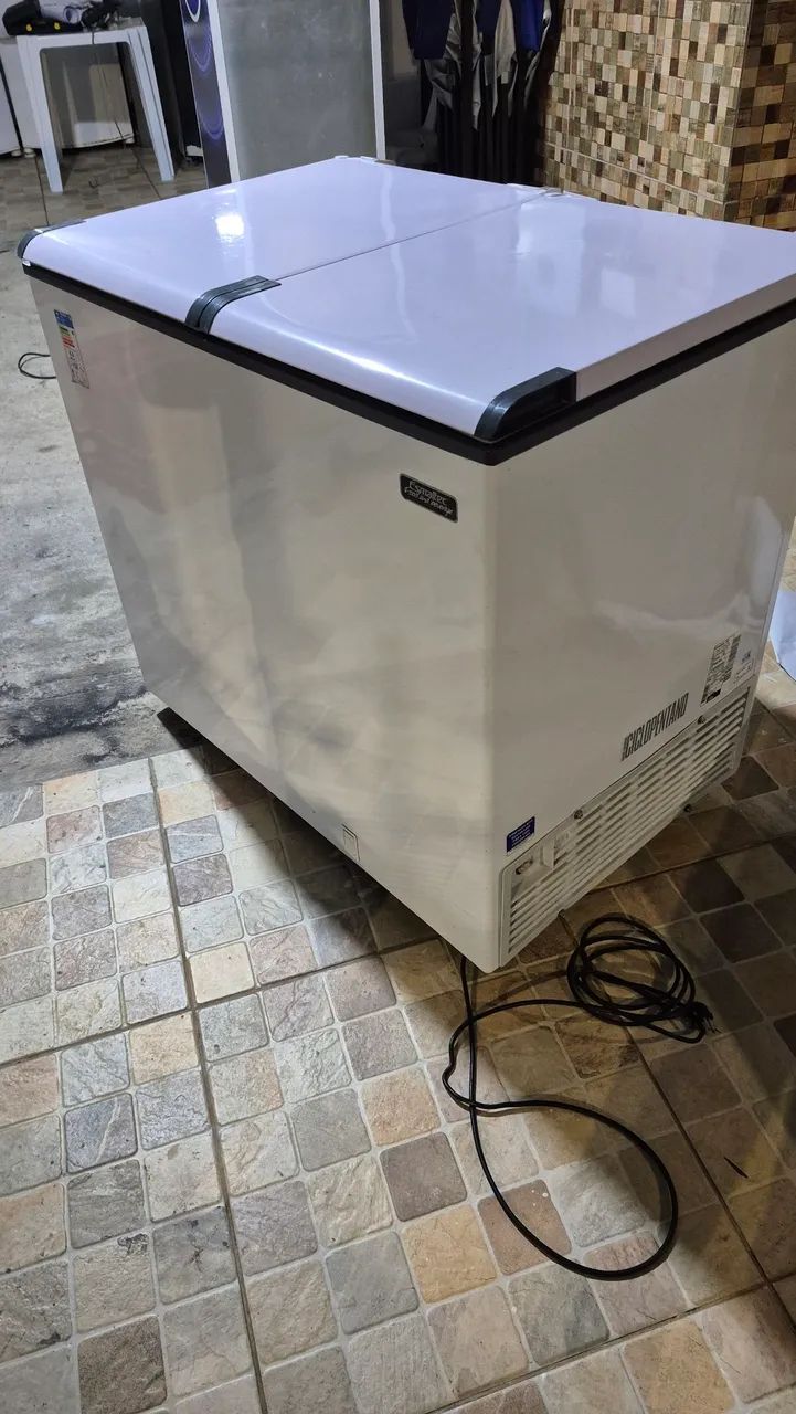 Freezer semi novo c documento  - Foto 2