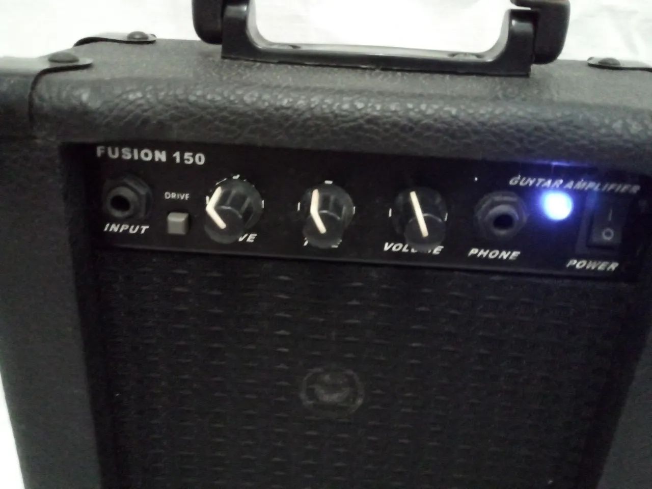 Amplificador FUSION 150 com defeito - Foto 2