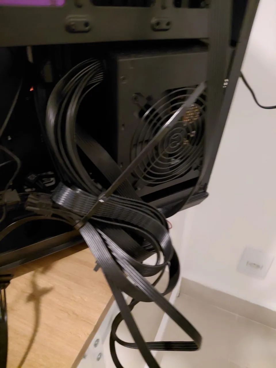 Fonte Nzxt 650W 80 Plus Gold 