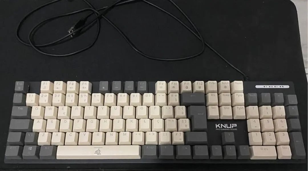 TECLADO MECANICO468279611234068480
