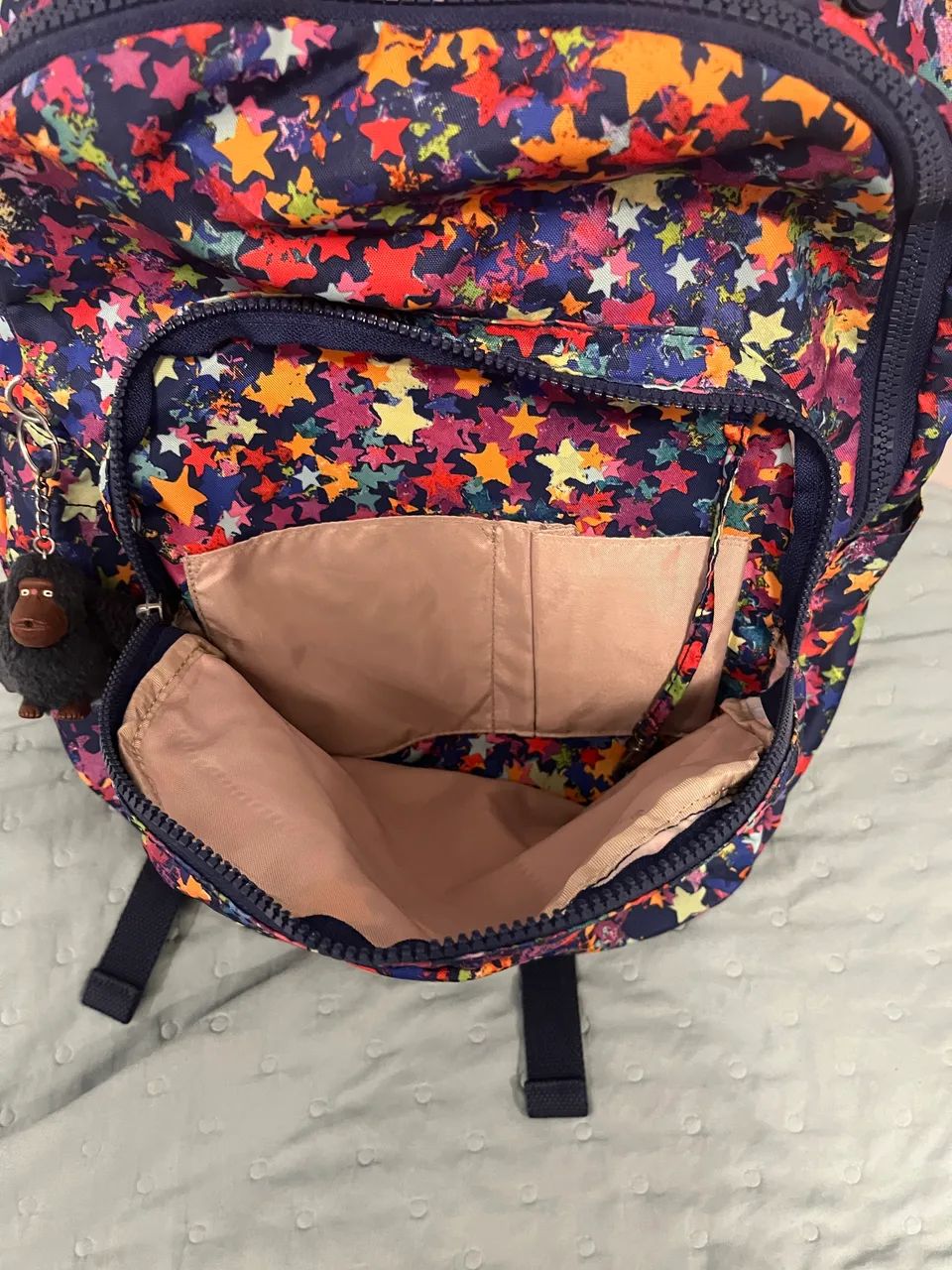 MOCHILA KIPLING SEOUL estrelas coloridas  - Foto 3